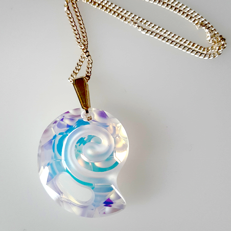 Snail pendant sales